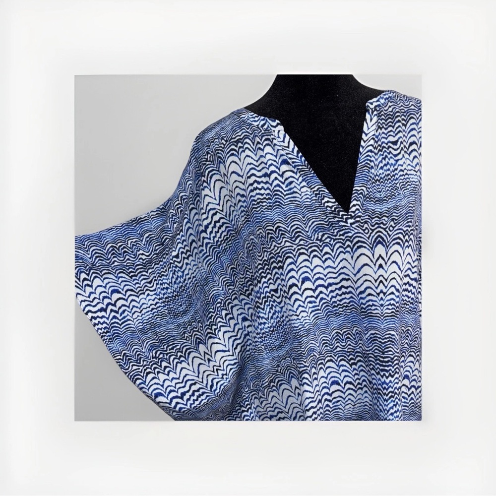 Trina Turk 100% Silk Blue Waves Beach Cover Up/V-Neck Dress w/Dolman Sleeve SZ 4 - Picture 3 of 5